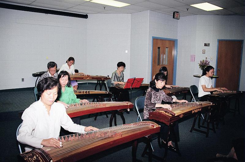 Metropolitan Cantonese School 15 (Sept. 2000 - Jun. 2003).JPG